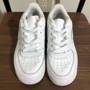 Nike Air Force 1 Low LE Triple White GS Casual Shoes Sneakers Size 3Y FV5951-111
